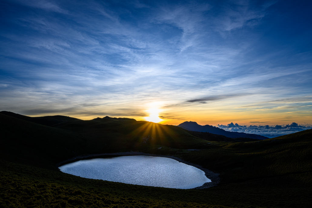 Sunrise at Jiaming Lake